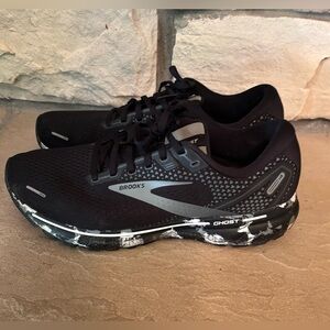 BROOKS GHOST 14, MENS 10.5